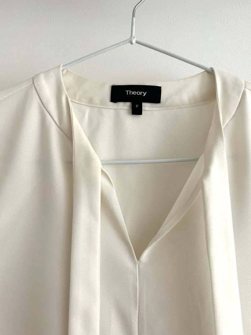 極美品 セオリー SHALLOW GGT KIMLY S 長袖 ホワイト