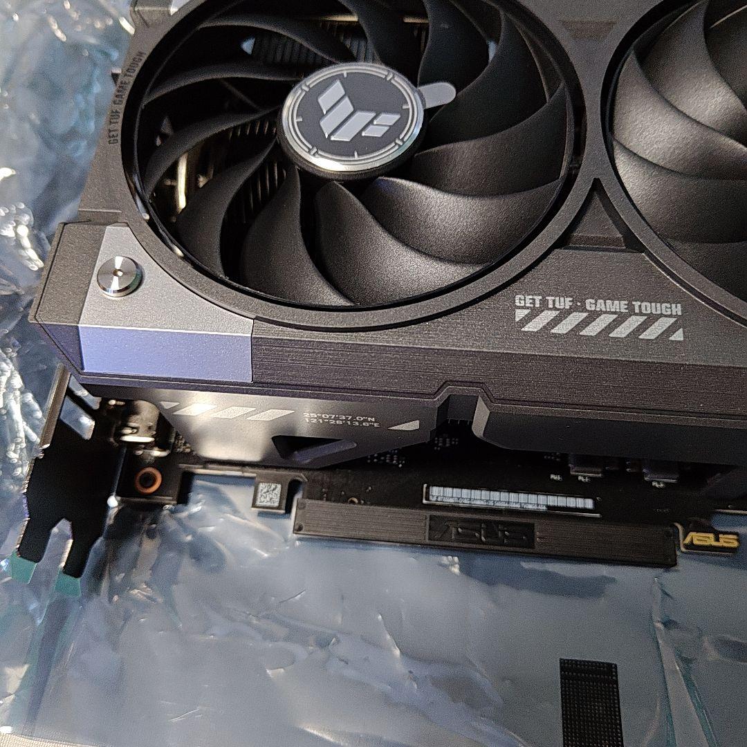 グラフィックボード・グラボ・ビデオカード GeForce RTX 5060Ti 16GB ASUS TUF Gaming