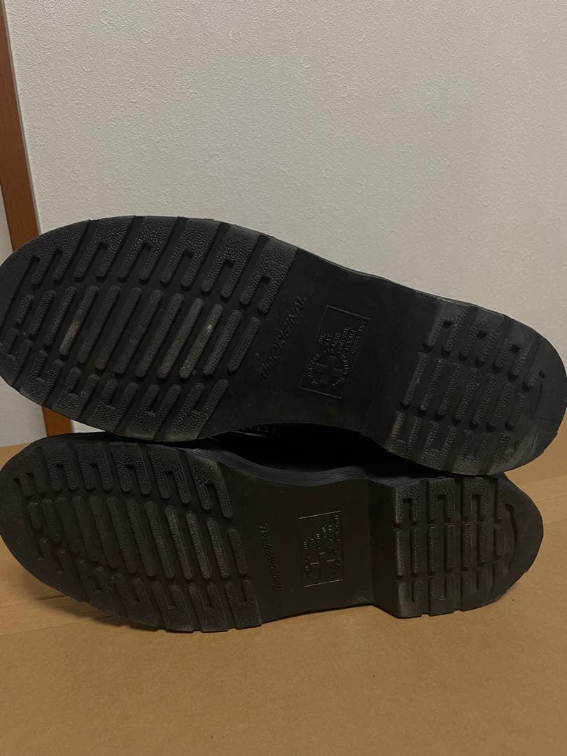 ドクターマーチン　1460 mono 8ホールブーツ