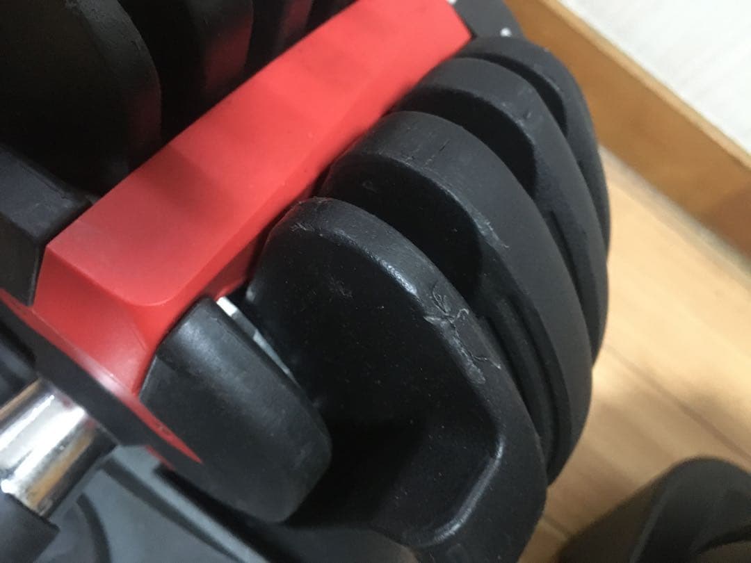 ② 可変式ダンベル 24Kg x 1個