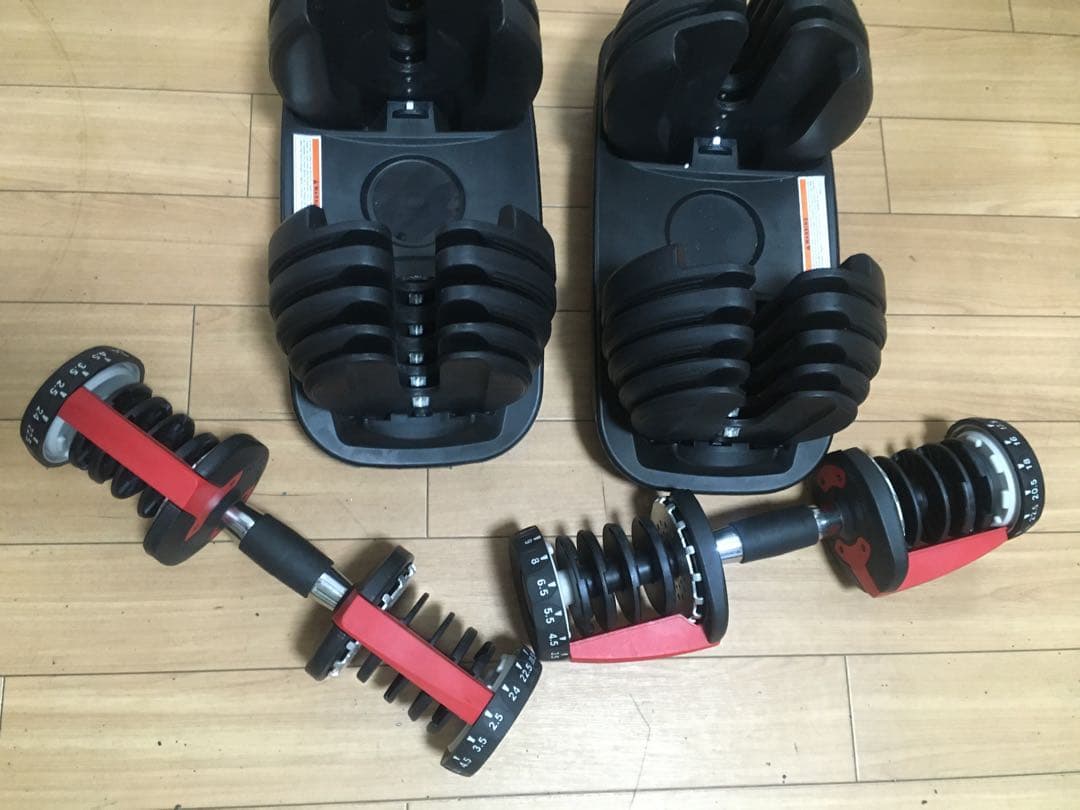 ② 可変式ダンベル 24Kg x 1個