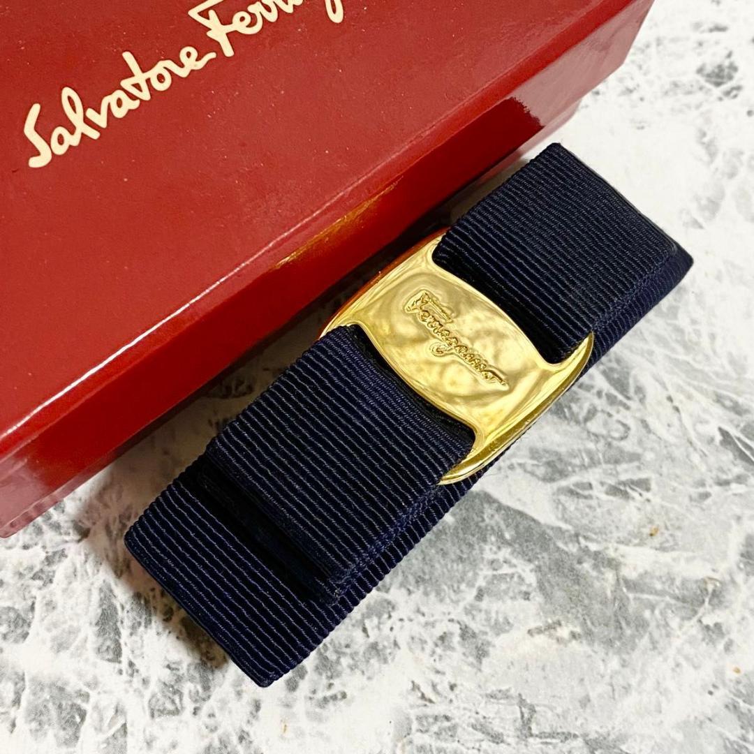 サルヴァトーレ フェラガモ バレッタ ヴァラリボン 髪留め ブラック