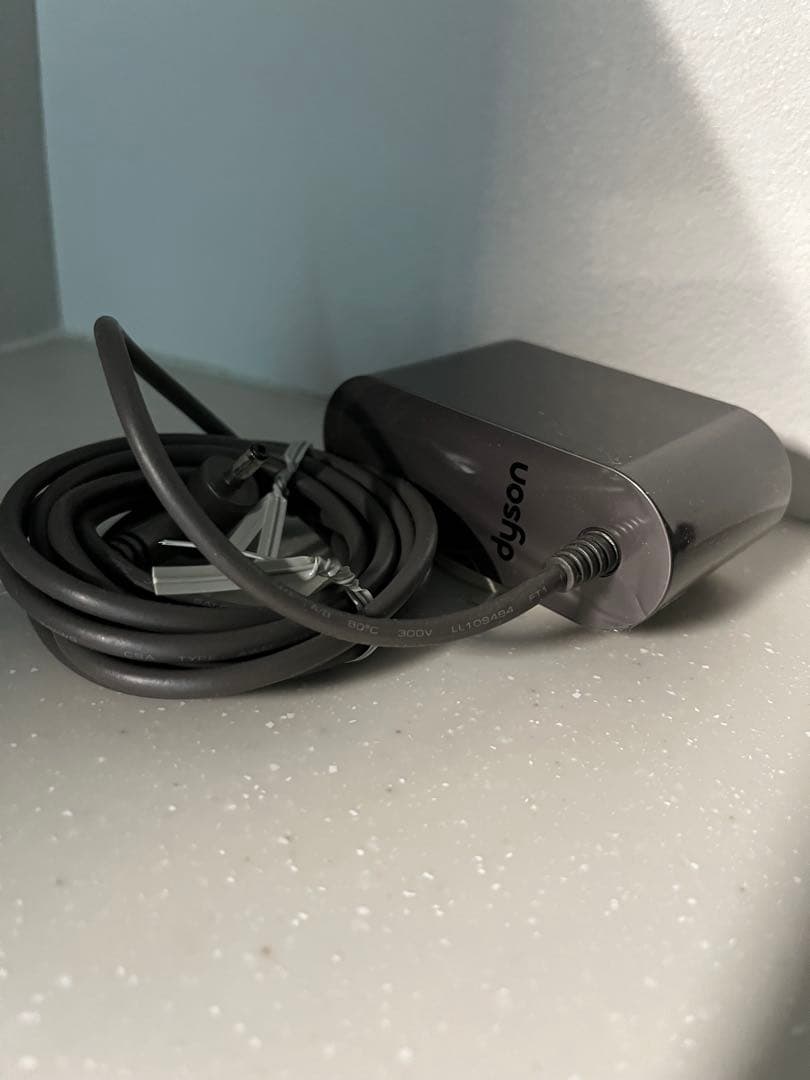 【新品】Dyson Digital Slim バッテリー&充電器