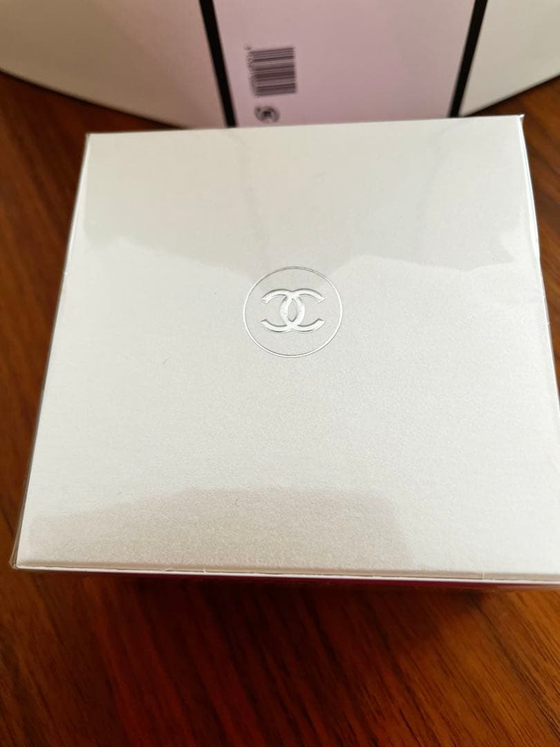 2／7発売　新品未開封　シャネル　CHANEL オータンドゥル　ボディクリーム
