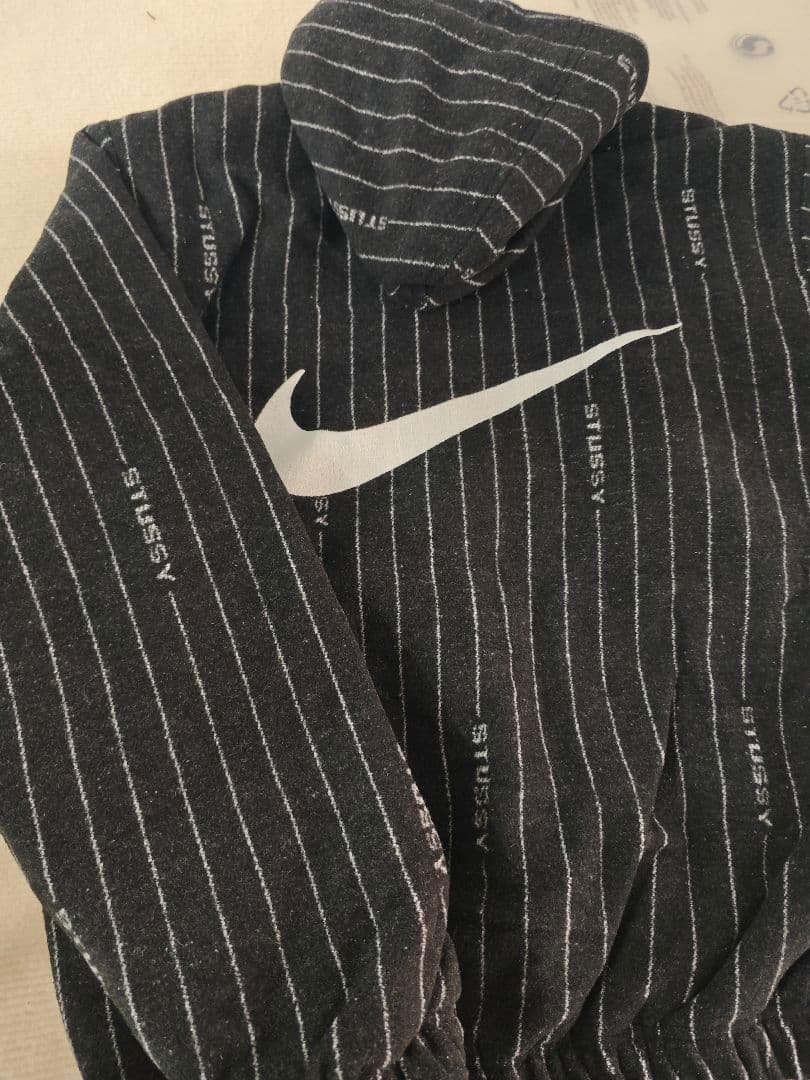 Stussy x Nike フード付きジャケット・パンツセット
