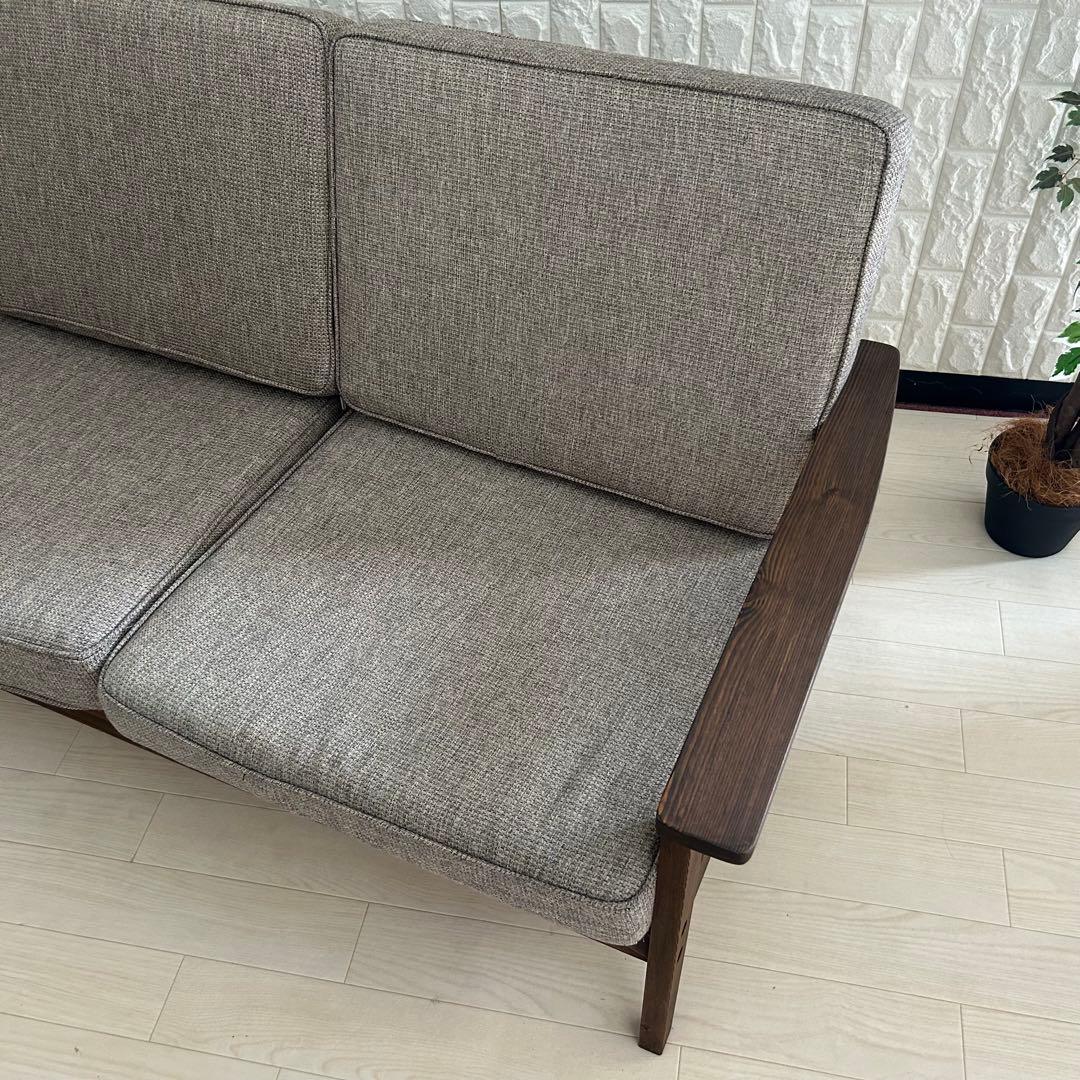 都内23区送料無料❗️ 2人掛けソファ　木製フレーム✨