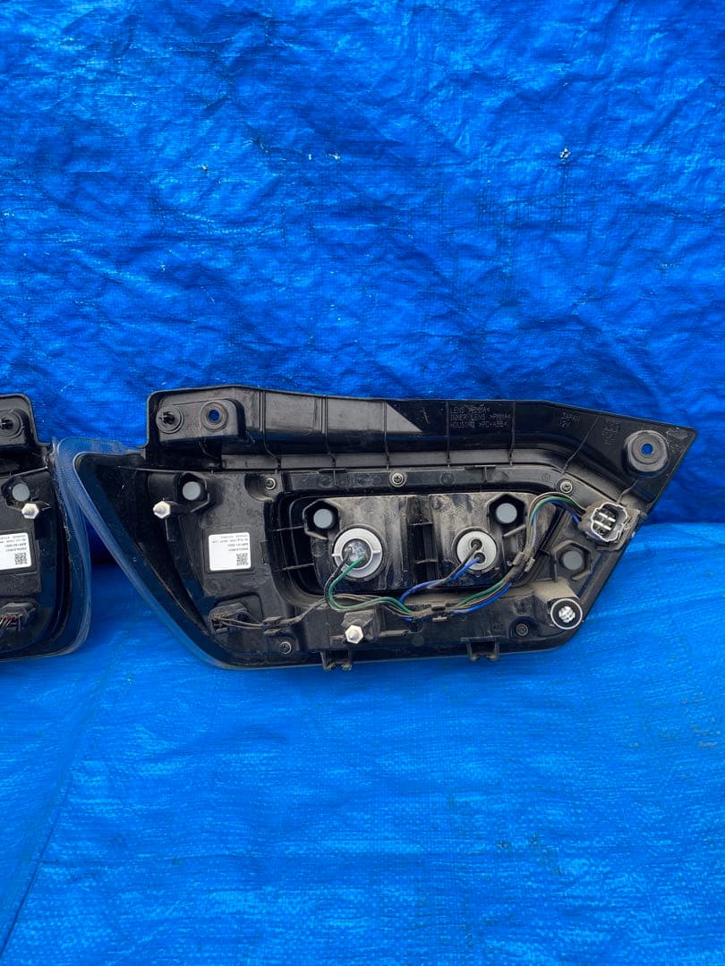 5AA-MH95S ワガンRテールライト 35603-63R01 クリア/レッド