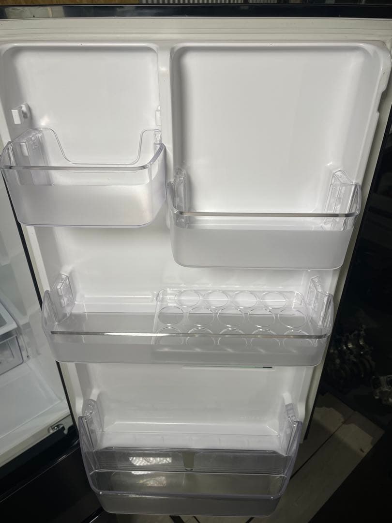 2022年製 HITACHI 冷蔵庫 315L R-V32RV