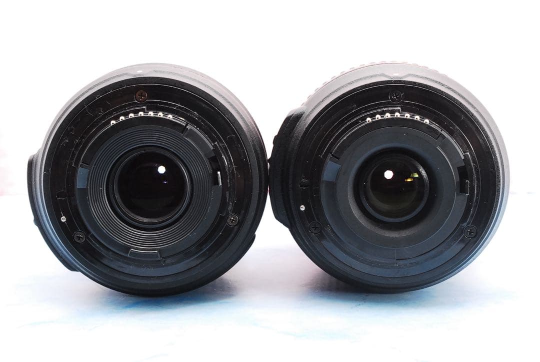 ニコン D5200☆一眼レフカメラ☆手ぶれ補正Wレンズ☆美品＆ショット数少！