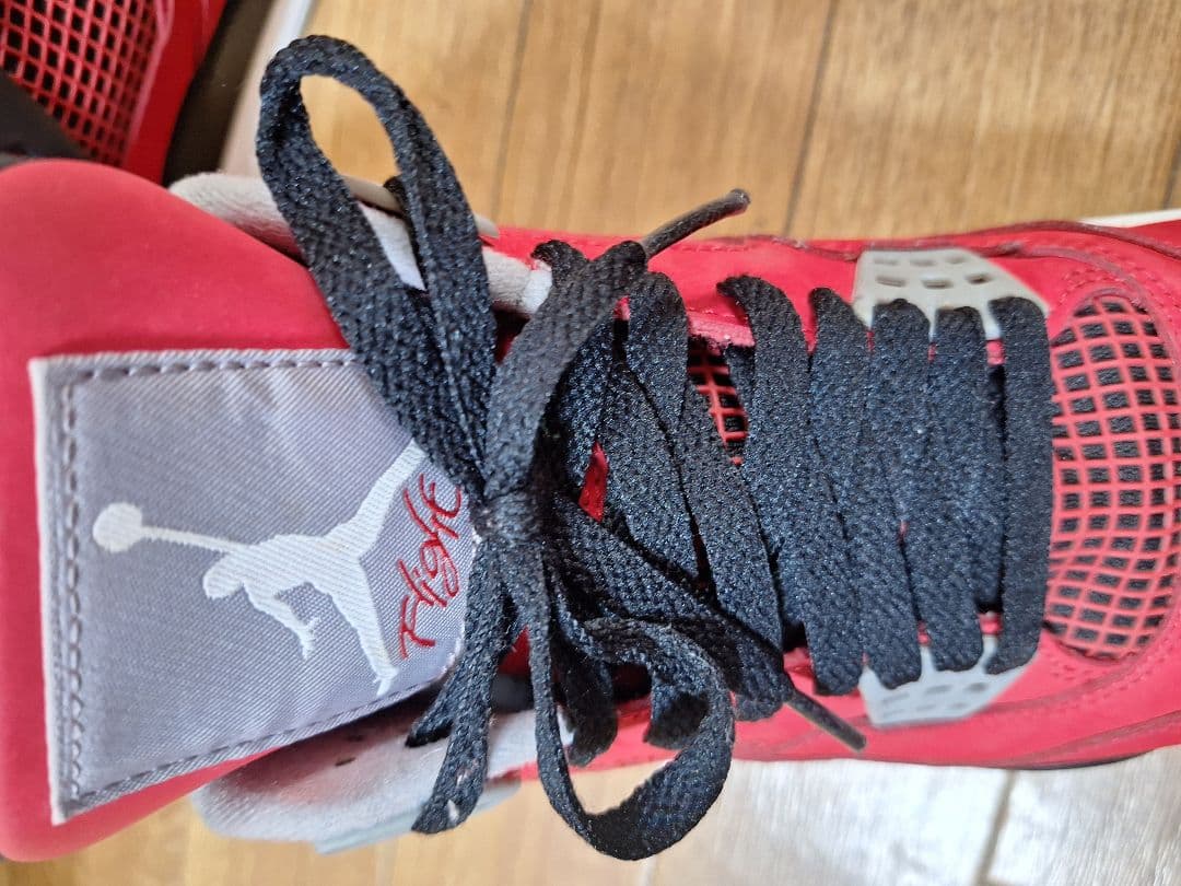 NIKE AIR JORDAN 4 RETRO エアジョ ーダン4 レッド