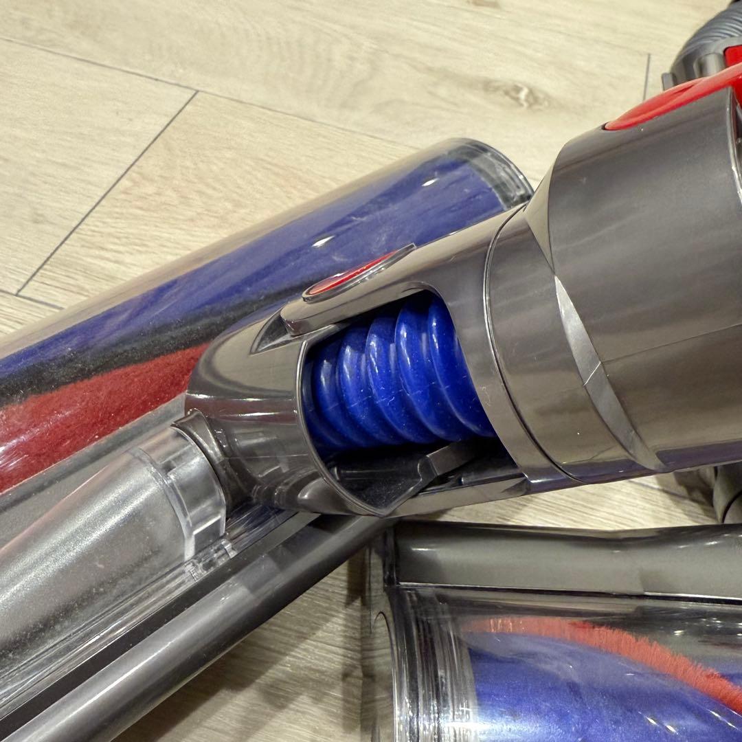 Dyson V4 Digital Absolu CY29 サイクロン　ダイソン