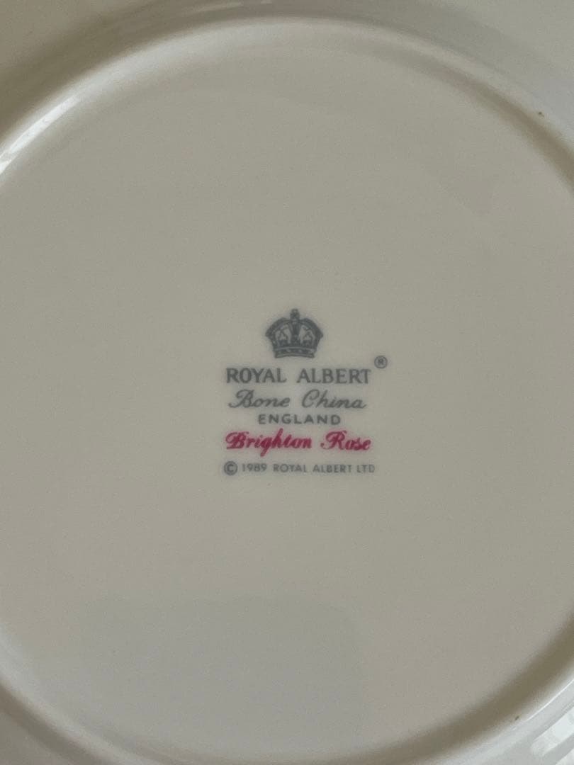 送料無料　ロイヤルアルバート　  ケーキ皿15.7cm