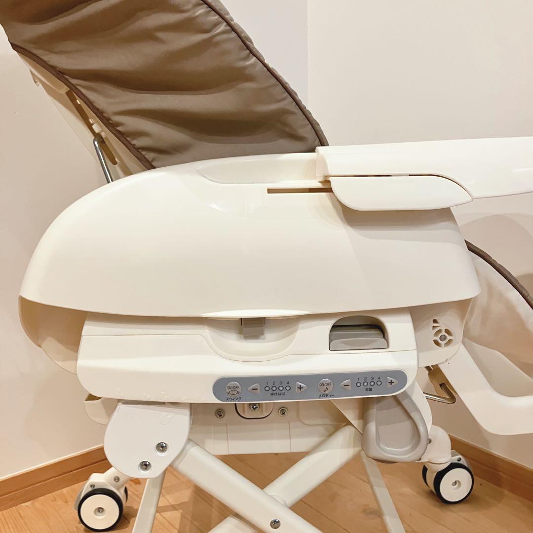 【動品・完品】コンビ ネムリラ　オートスウィング　電動