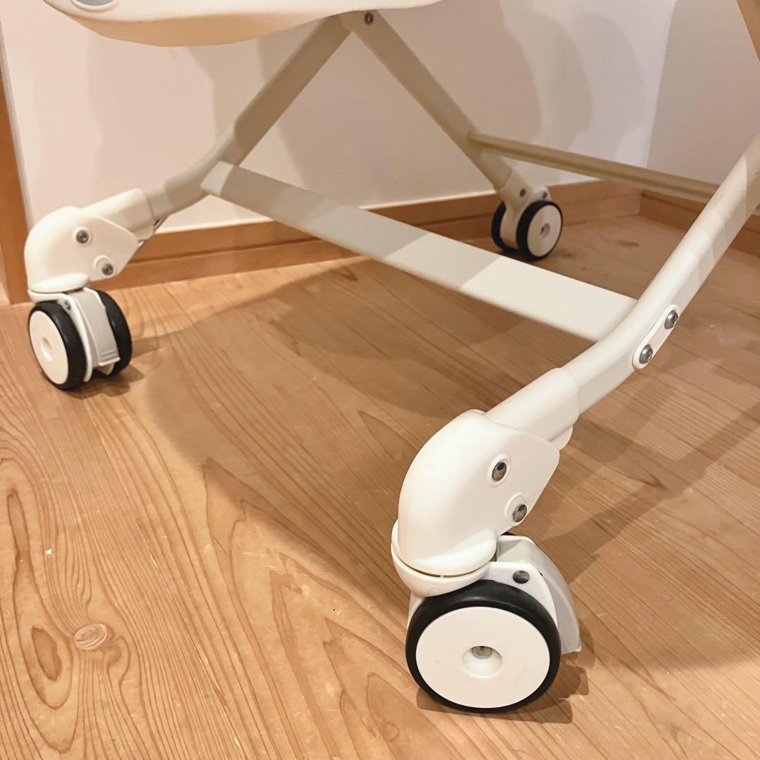 【動品・完品】コンビ ネムリラ　オートスウィング　電動