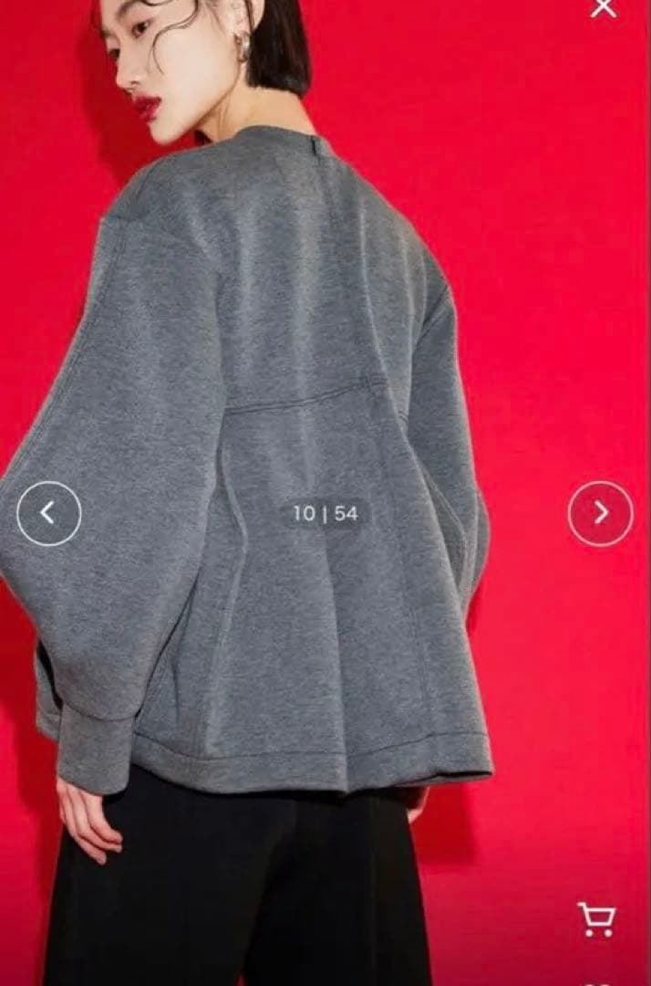 Momoビスチェ&スウェット