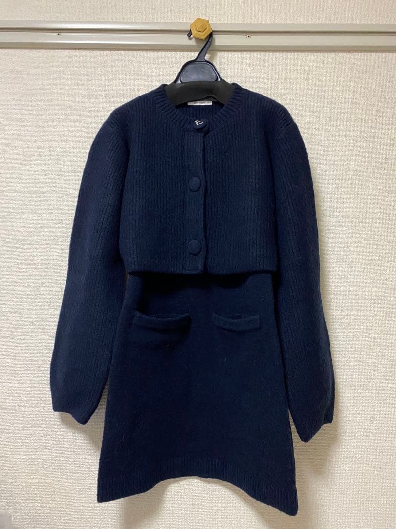 【25AW】 ロゴボタンニットセットワンピース