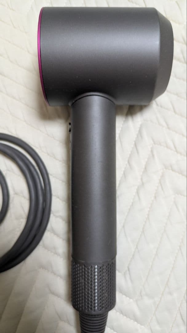 【美品】ダイソンドライヤー Dyson 大風量 レッド