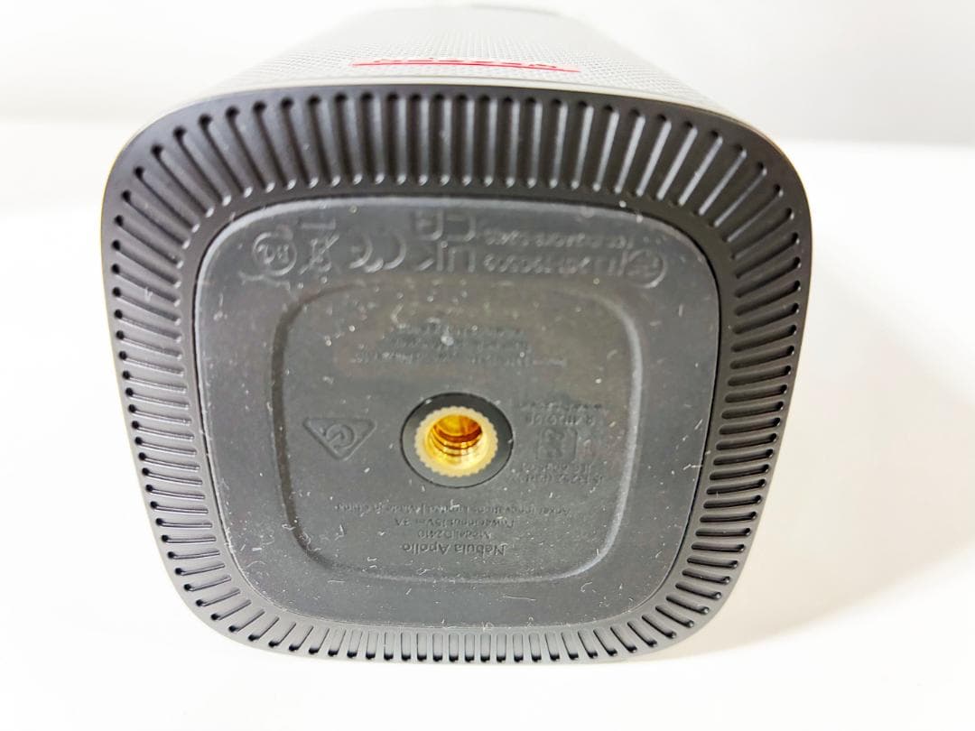 ★美品 中古★Anker ミニプロジェクター【NEBRA】FMBJ