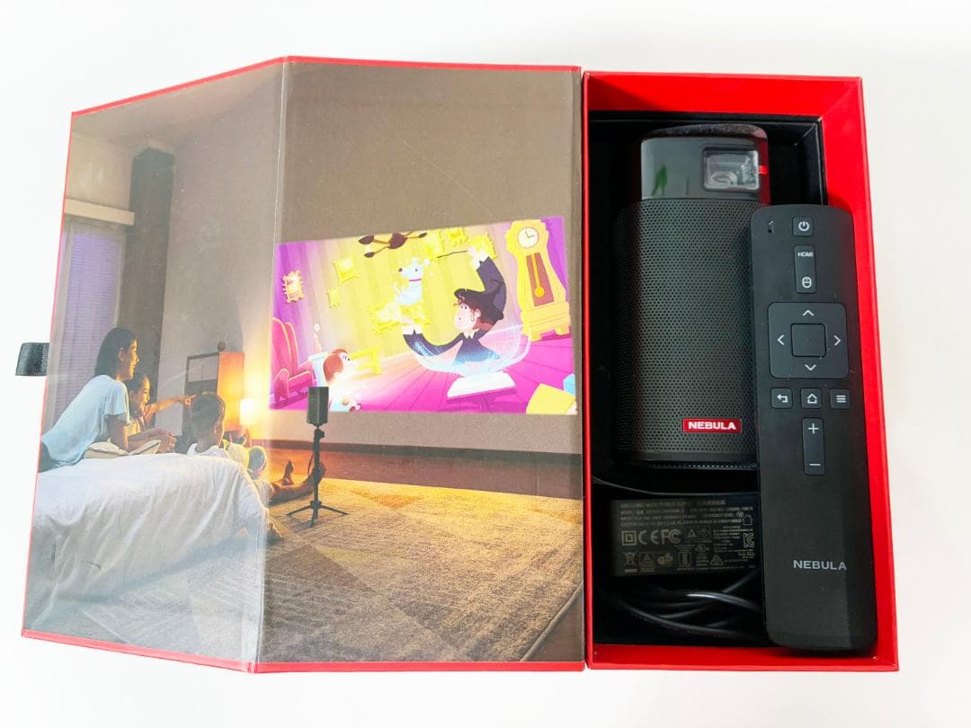 ★美品 中古★Anker ミニプロジェクター【NEBRA】FMBJ