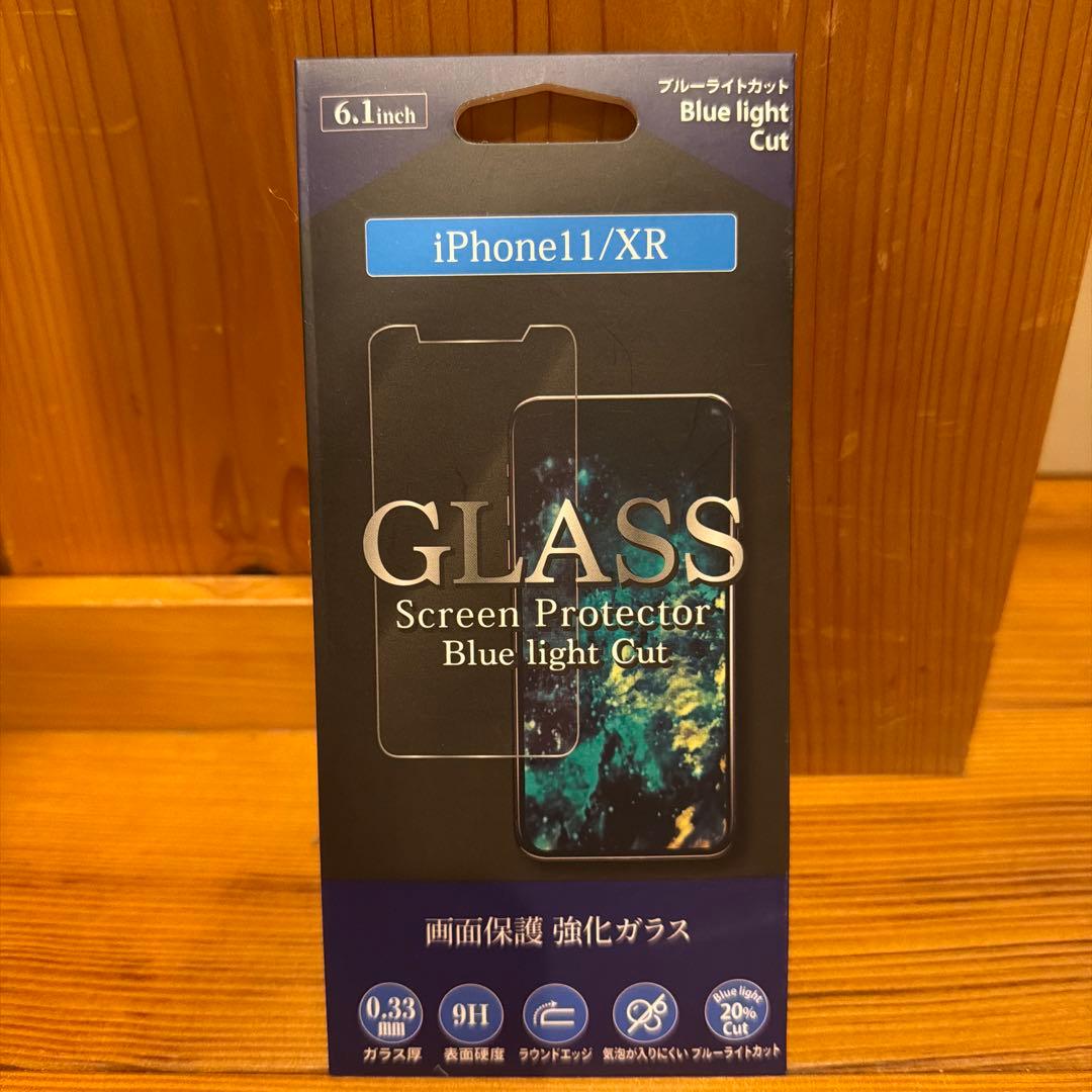 m*i様 iPhone XR 美品 128GB ホワイト 本体 新品ガラスフィル