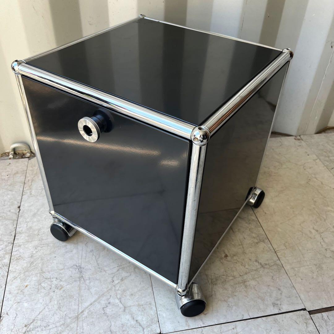 取付無料！USMハラー 1列1段 ブラックモダンワゴン 小さめキャビネット✨