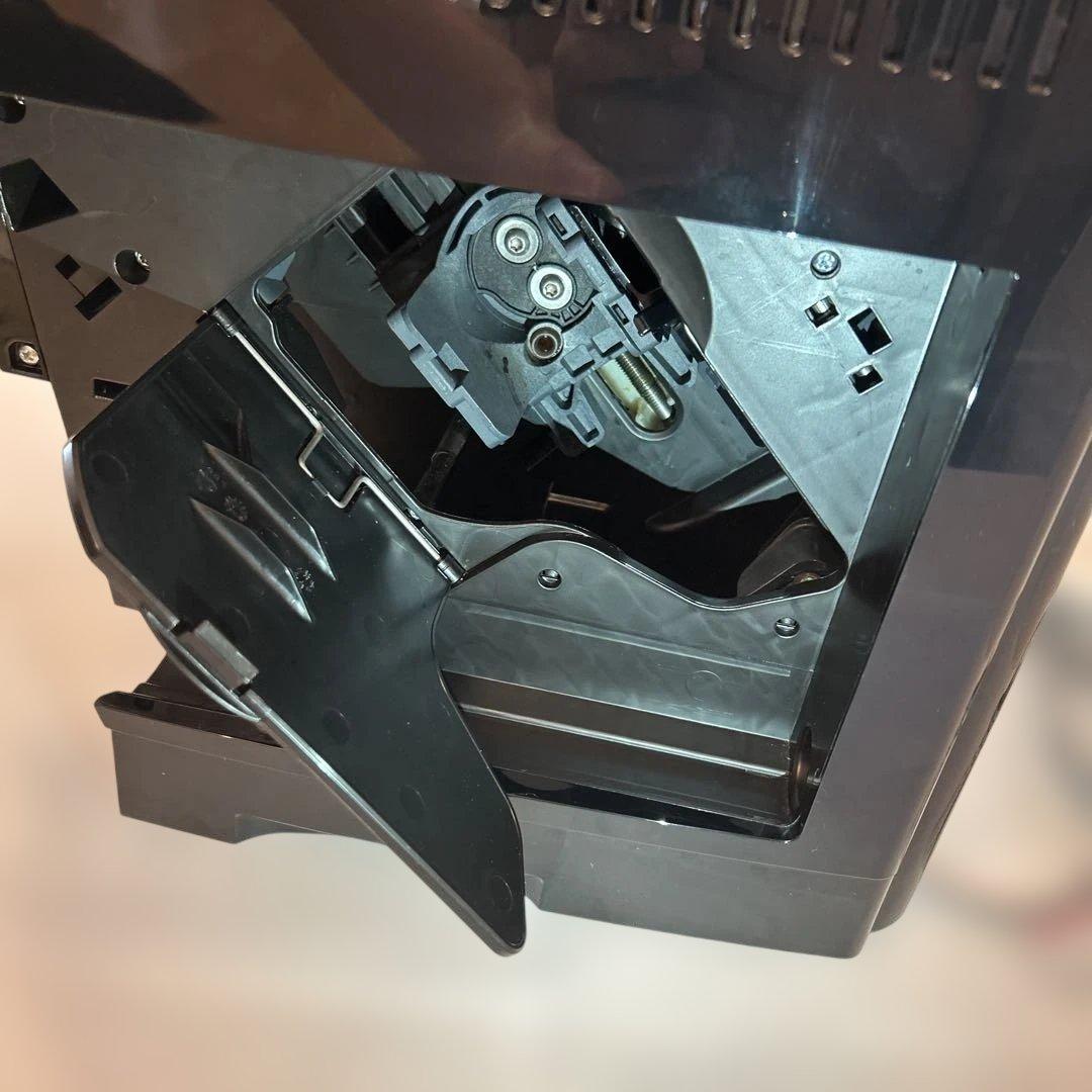 DeLonghi デロンギ マグニフィカS 　ECAM23120BN