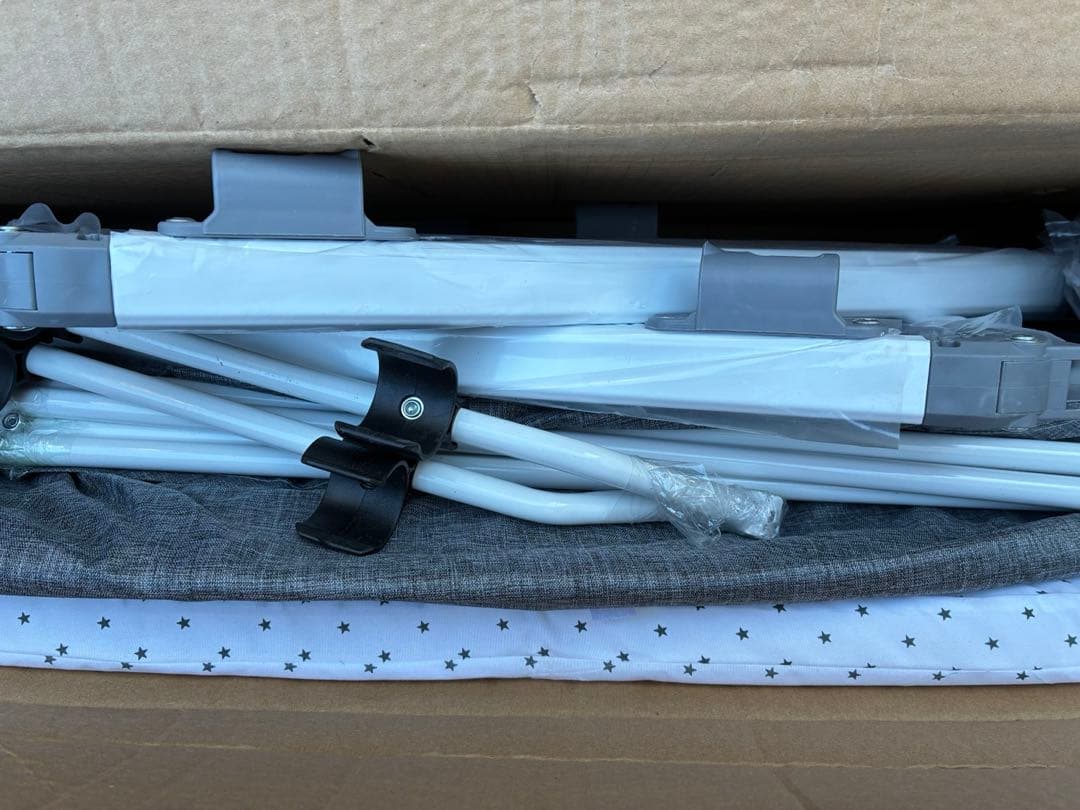 ベビーベッド 折りたたみ おむつ交換 ポータブル コンパクト収納