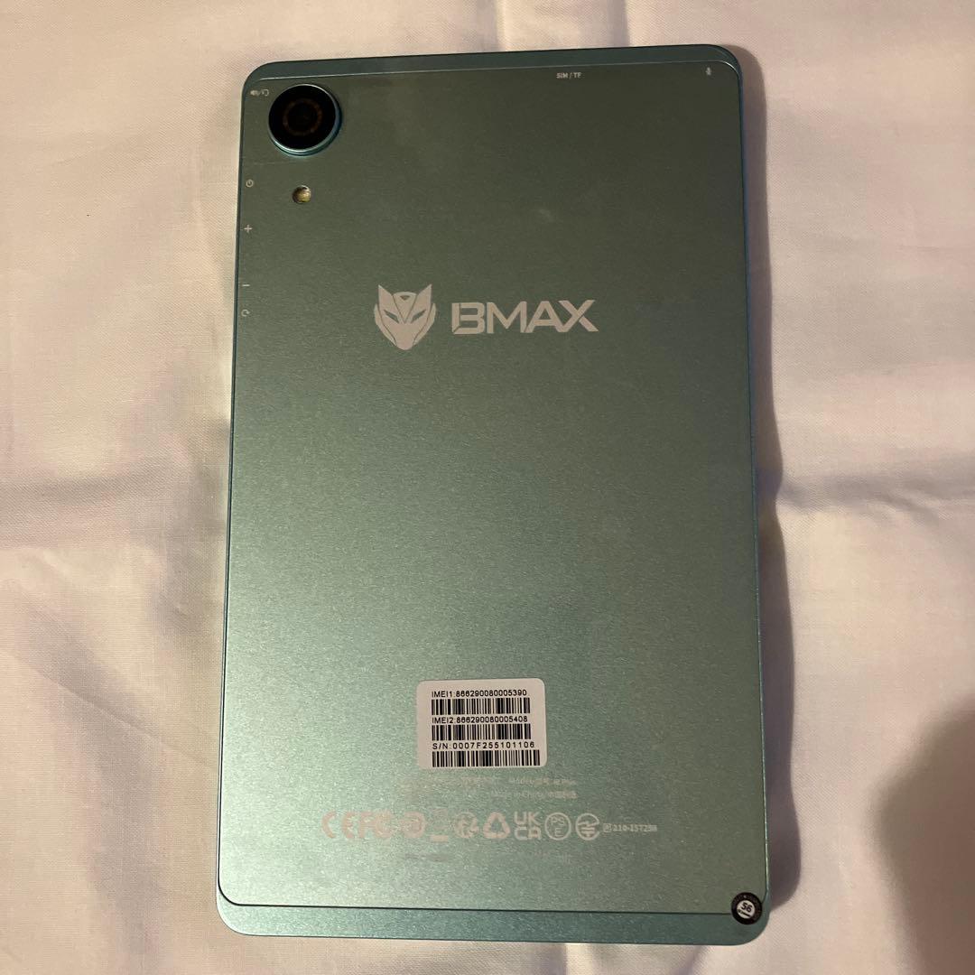 ほぼ新品　BMAX I8plus 8インチタブレット　simフリー　専用ケース付