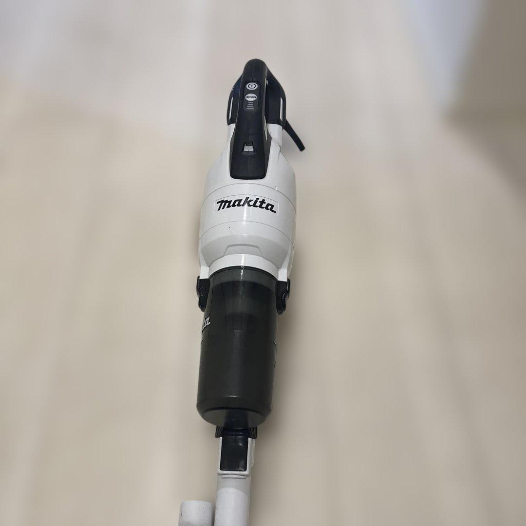 Makita スティッククリーナー ホワイトCL286FD