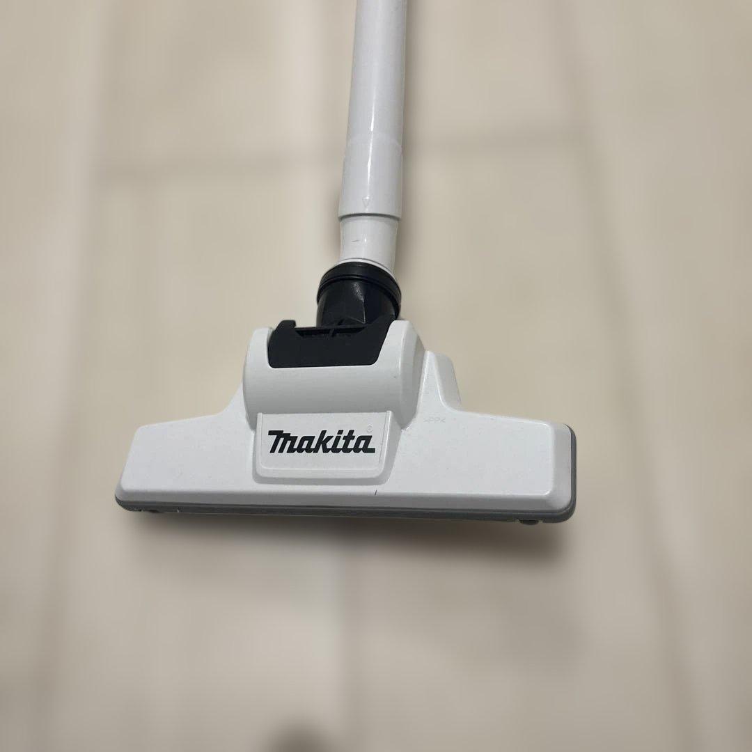Makita スティッククリーナー ホワイトCL286FD