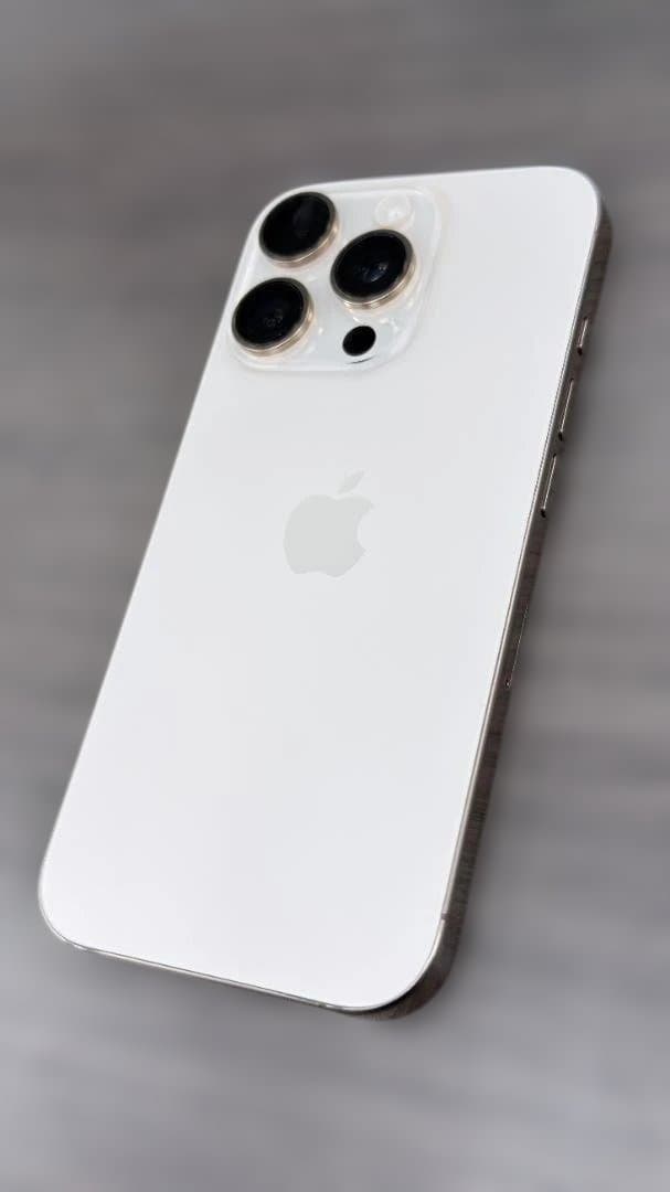 Apple iPhone 16 Pro 256GB SIMロックなし 90%