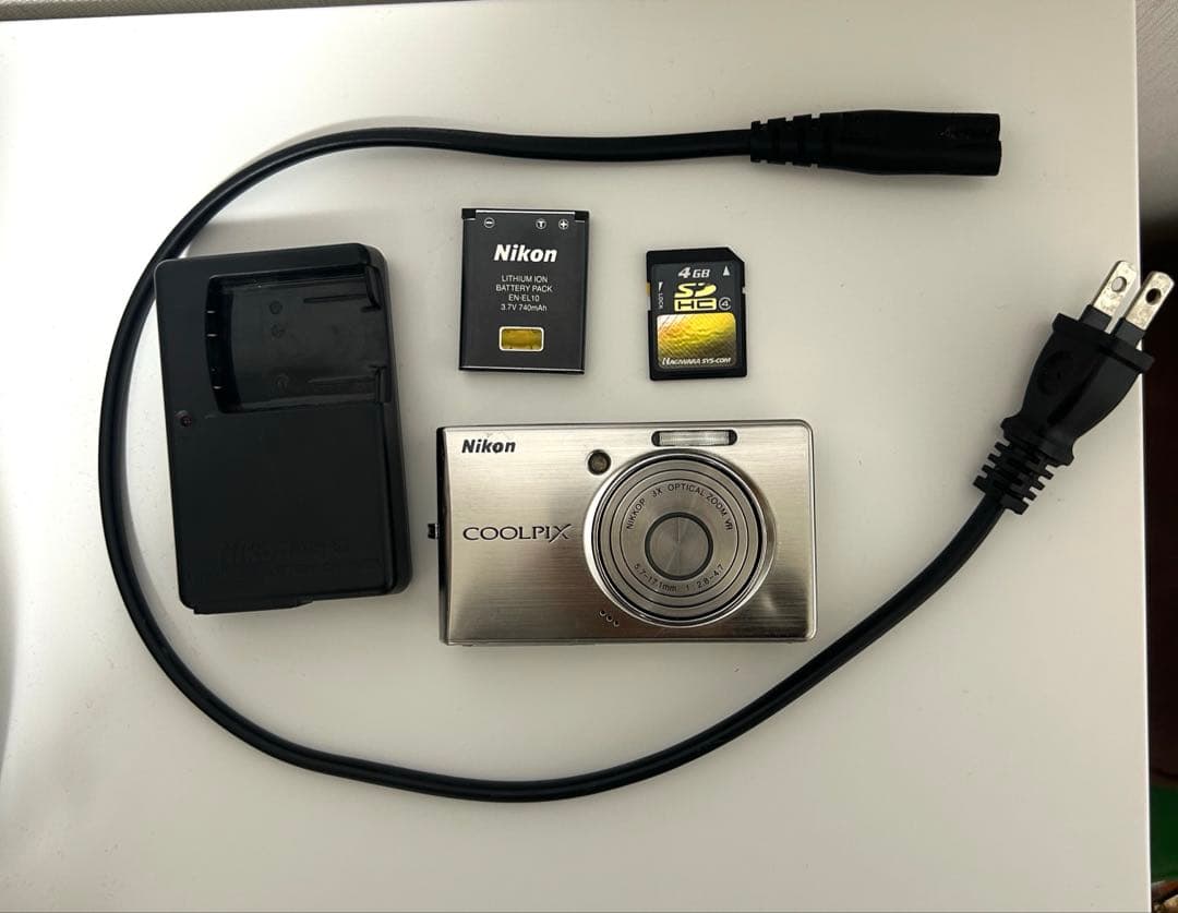 Nikon COOLPIX デジカメ フルセット　SD/充電器付 動作OK 美品