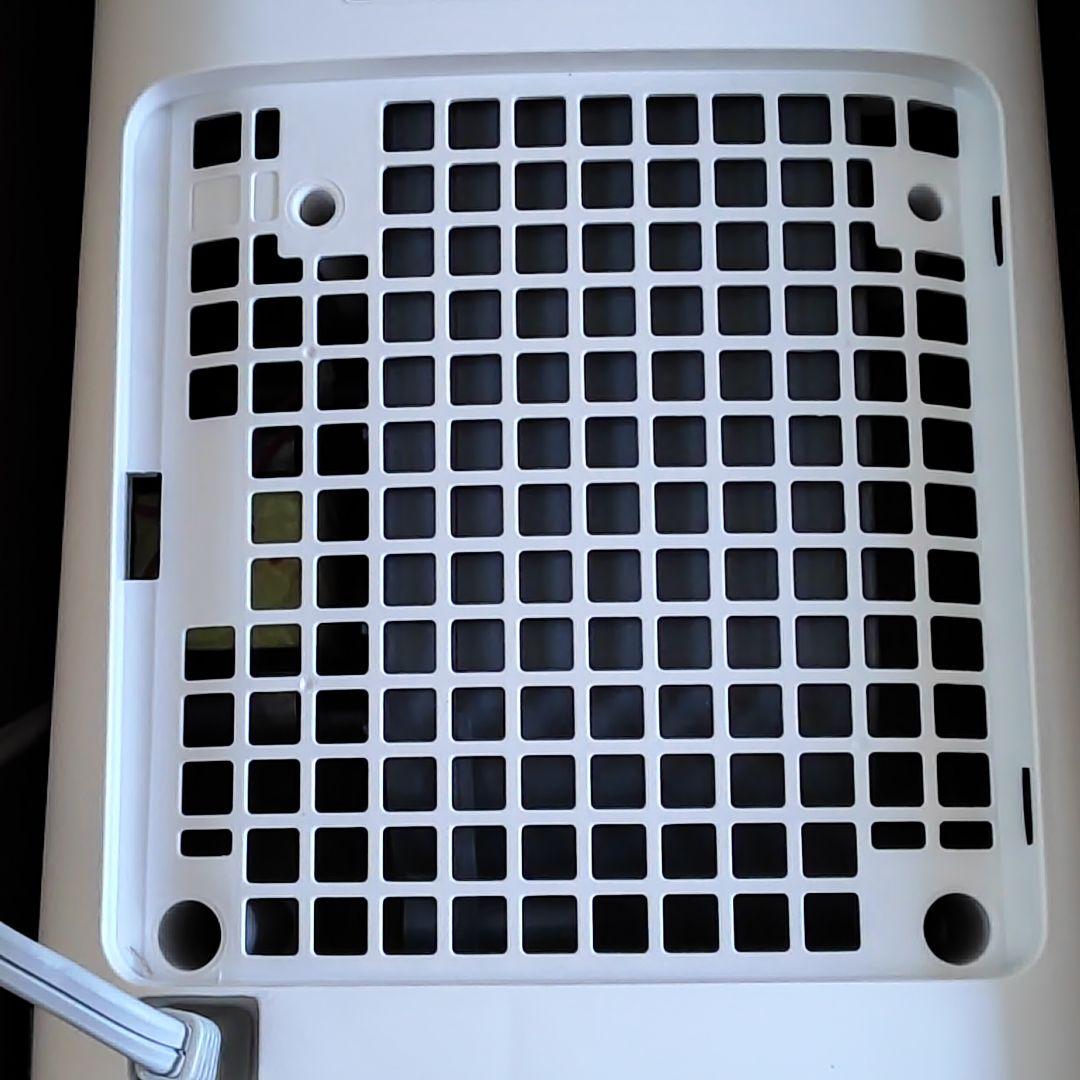 シャープ　セラミックファンヒーター　HX-RS1-W　2023年製　SHARP