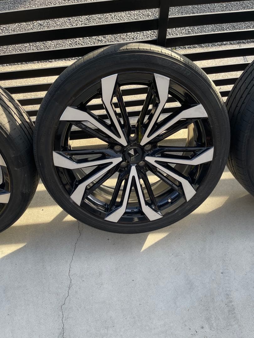 ホ*ト様 モデリスタ20インチホイール ガリ傷は直しています。 とても良いホイー