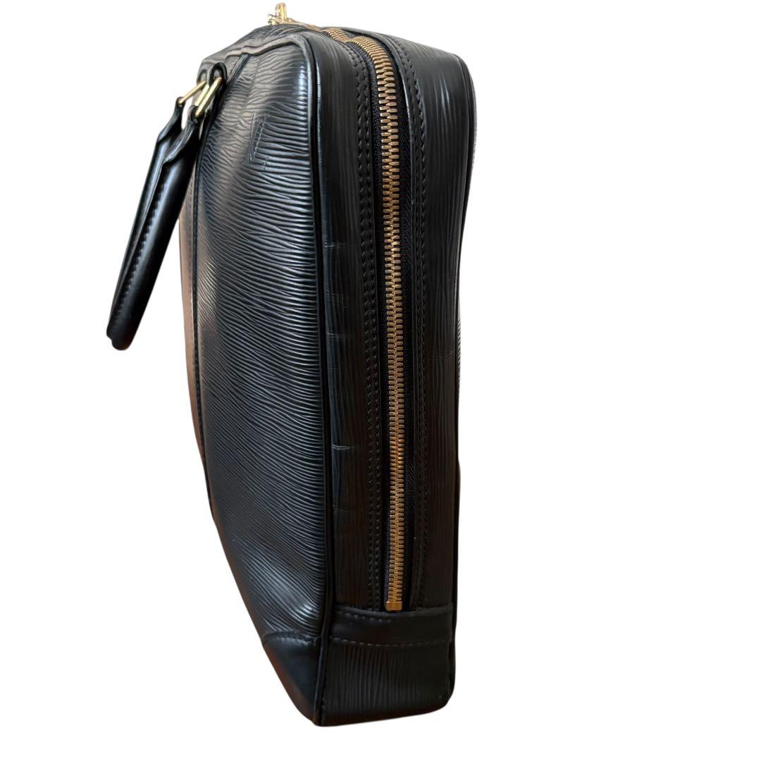 ルイヴィトン エピ ポルトドキュマン 黒 バッグ　ビジネスバッグ　A4収納可能