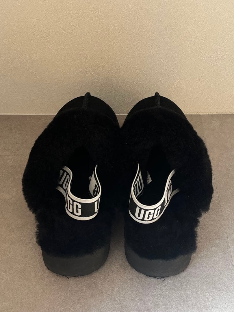 美品 UGG アグ ファンケット スリッポン W FUNKTTE 24.5〜25