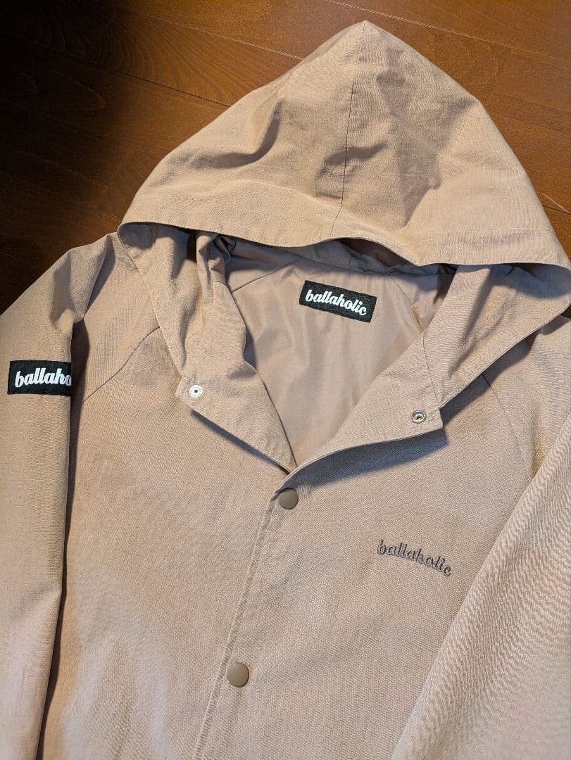 ballaholic ベージュ フード付きジャケット
