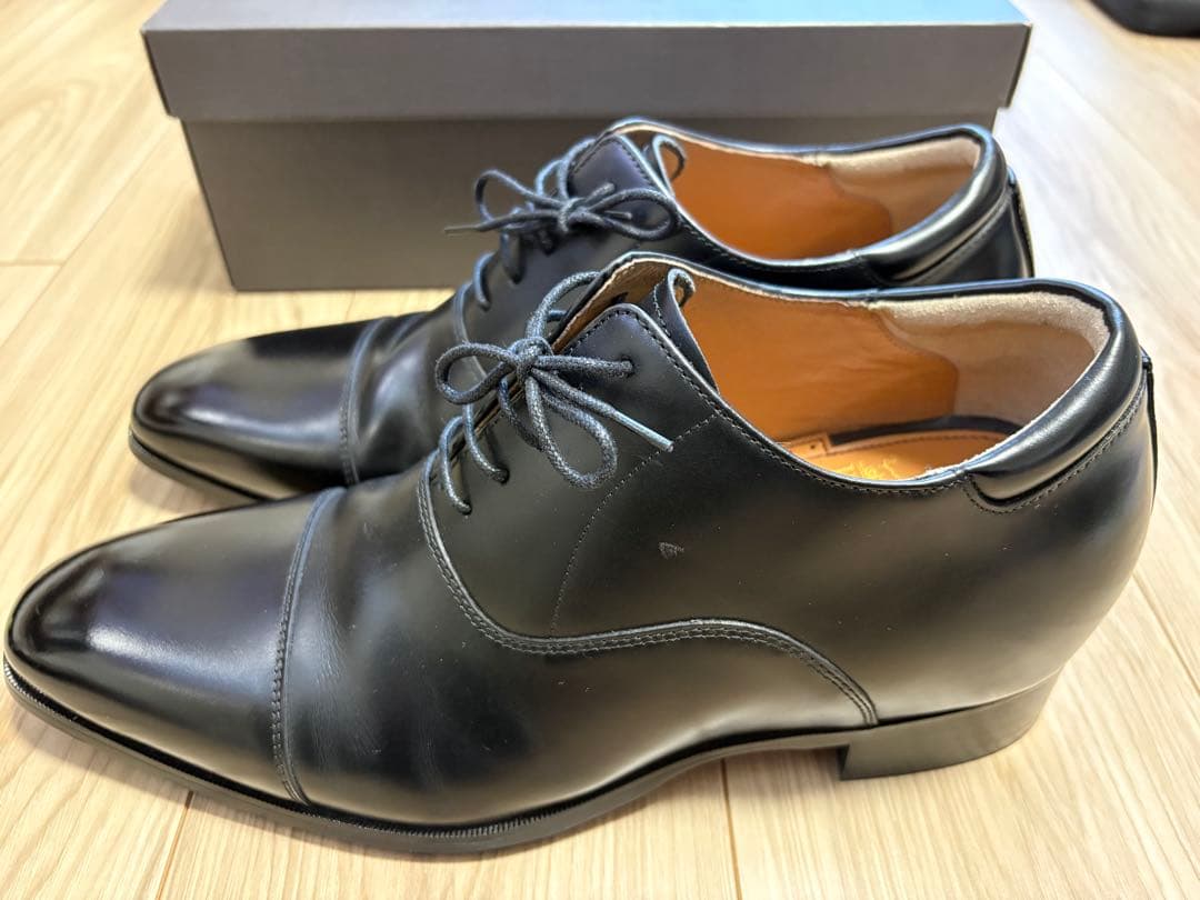 シークレットシューズ　内羽根ストレートチップ　ヒールアップ７cm