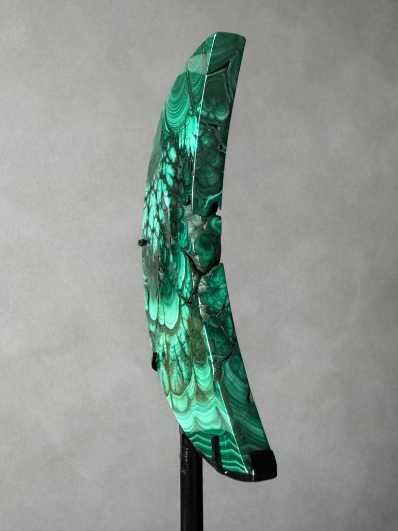 極上　マラカイト ムーン◎深緑バンド・ブラックスタンド付