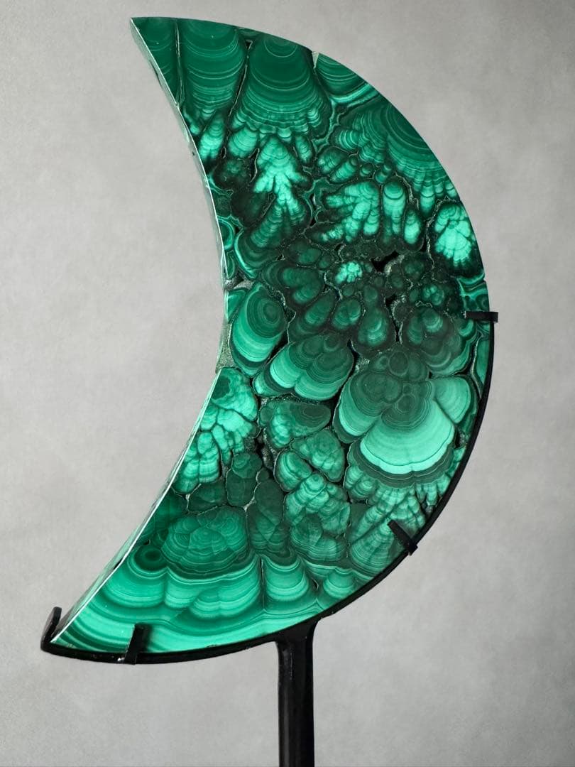 極上　マラカイト ムーン◎深緑バンド・ブラックスタンド付