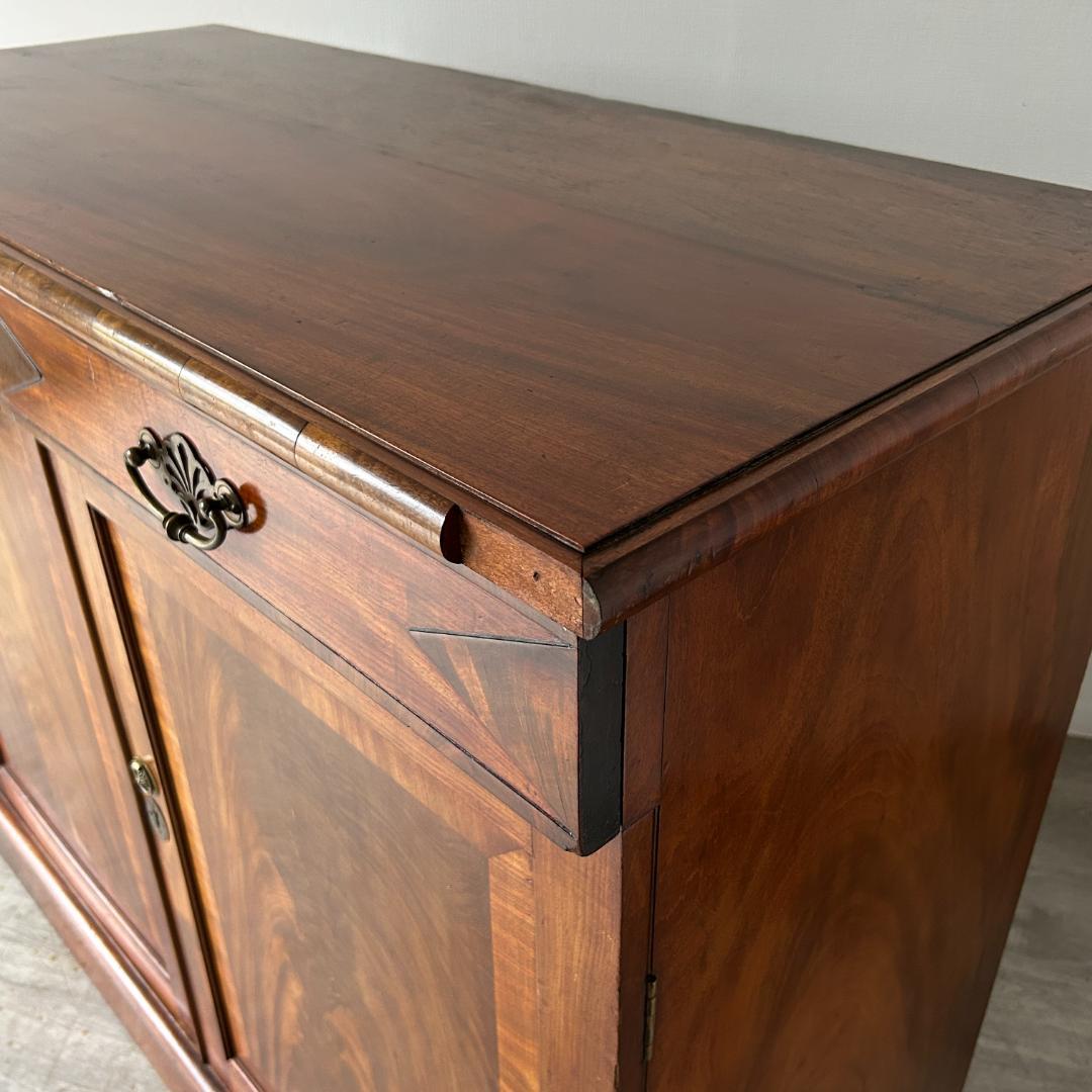 イギリス アンティーク家具 サイドボード 1930年頃 794A