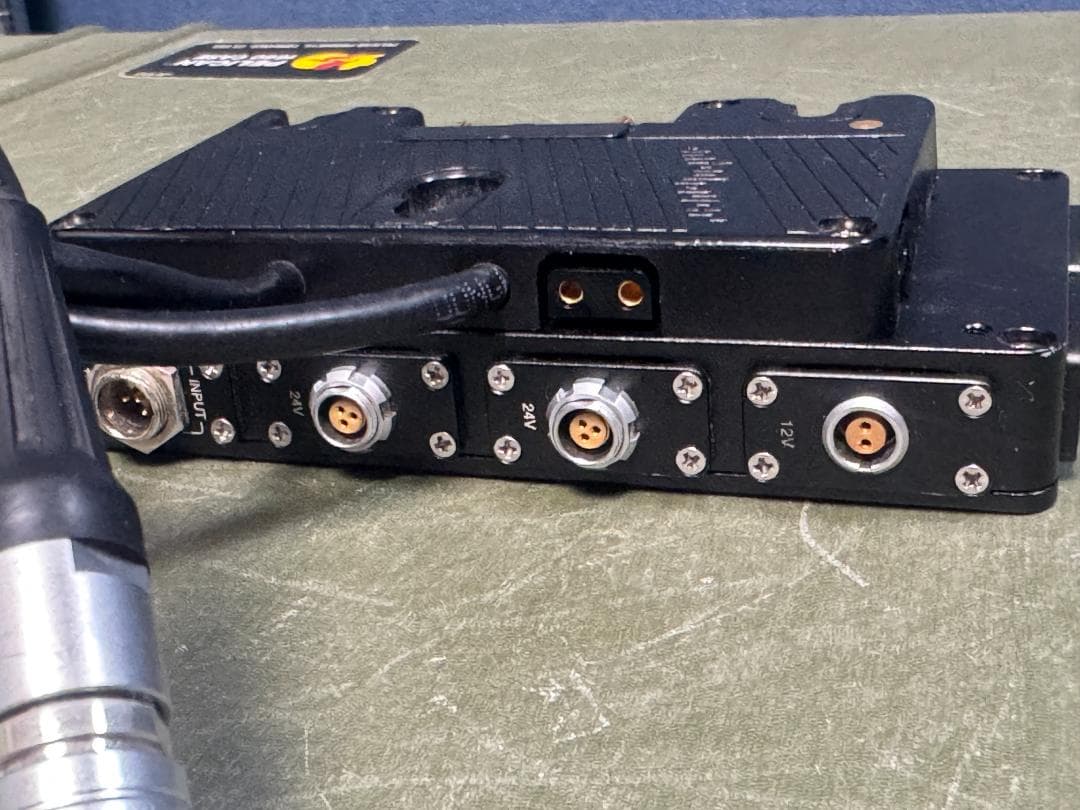 ARRI ALEXA Mini用 D-Boxバッテリープレート