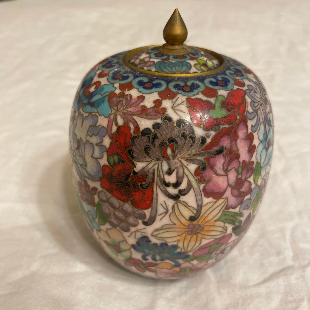 花柄陶器花器 蓋付き