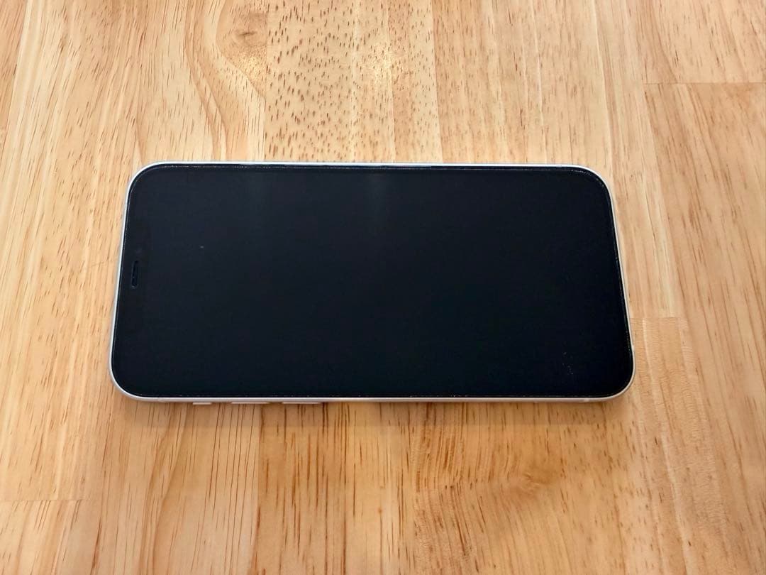 iPhone 12 ホワイト64 GB SIMフリー