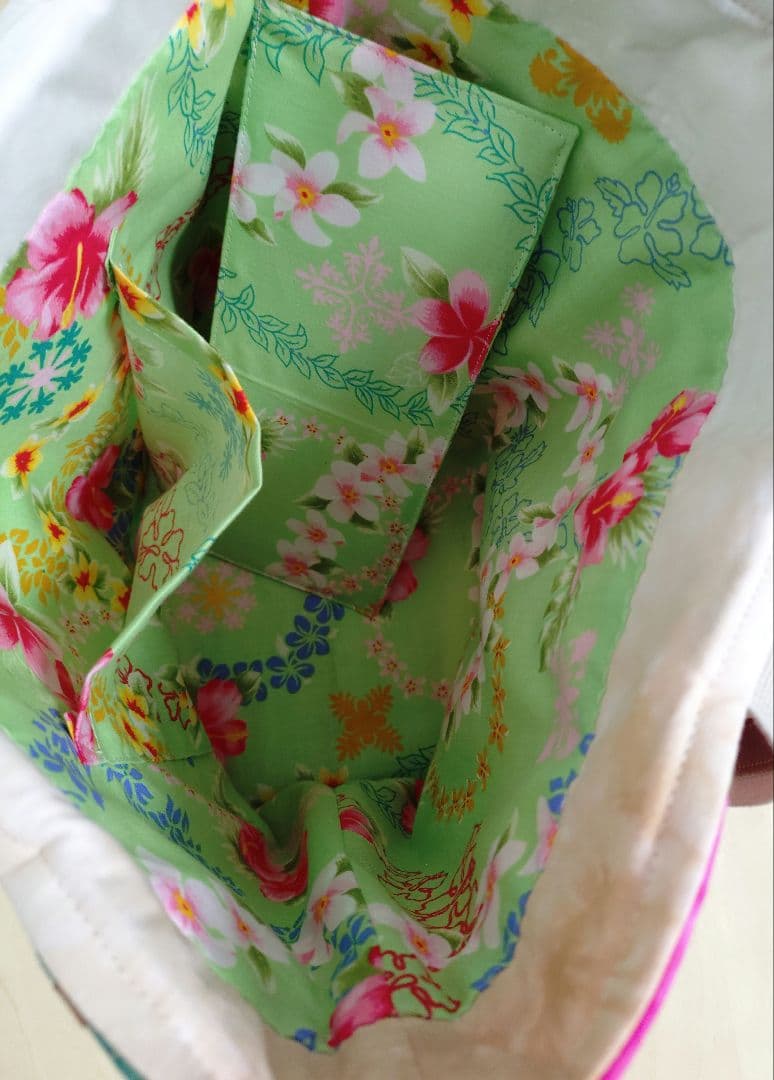 ハンドメイド・ハワイアンキルトバッグ・ハイビスカス・モンステラ