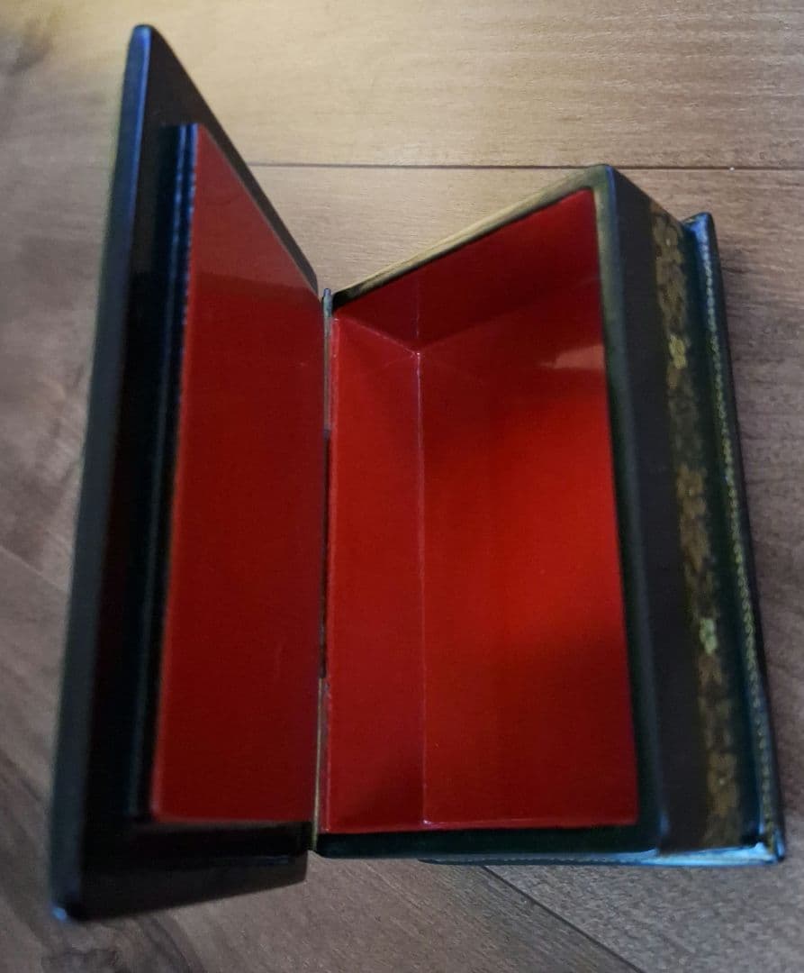 パレフ (ロシアの細密画を施した小箱)　大