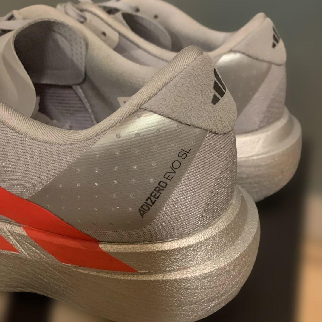 adidas アディゼロEVOSL 27センチ　ルシッドレッド