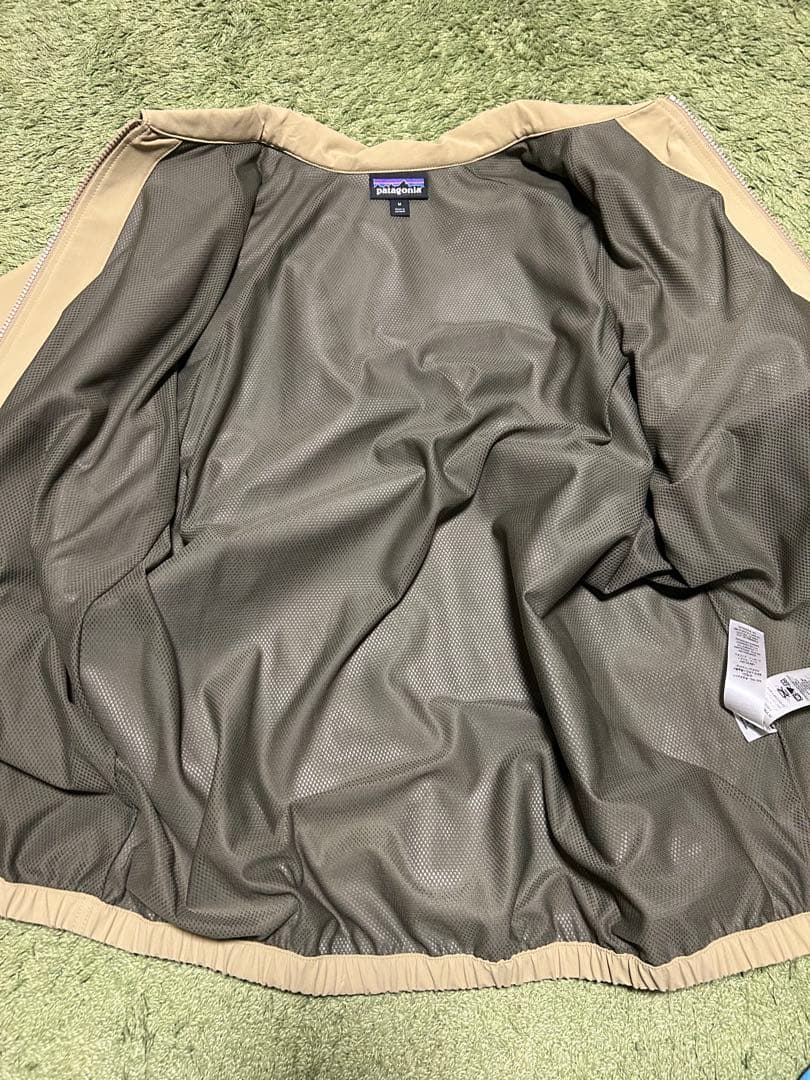 最*す様 patagonia ナイロンジャケット M ベージュ