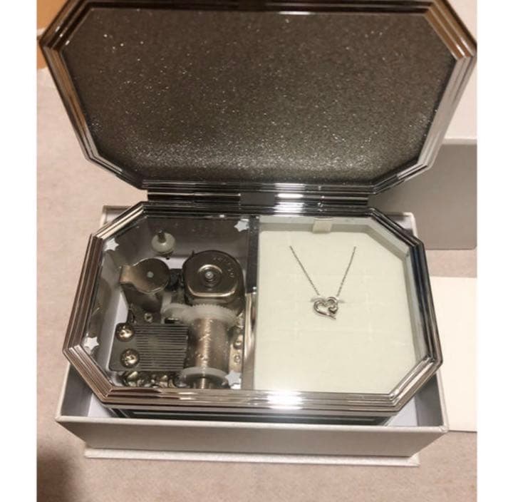 オルゴール　ネックレス