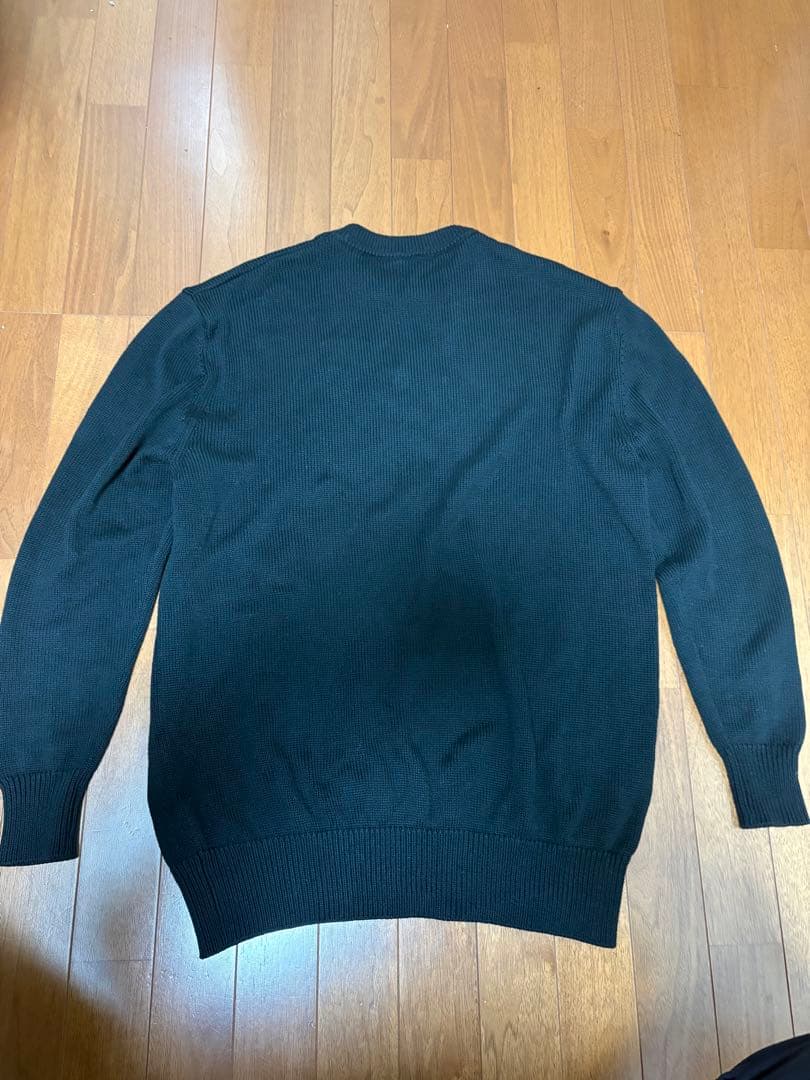 ストゥーシーニットセーター